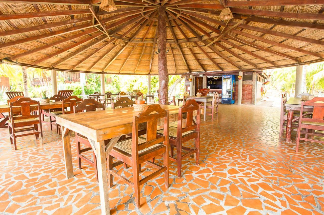 Redwood Beach Resort Mechapa 外观 照片